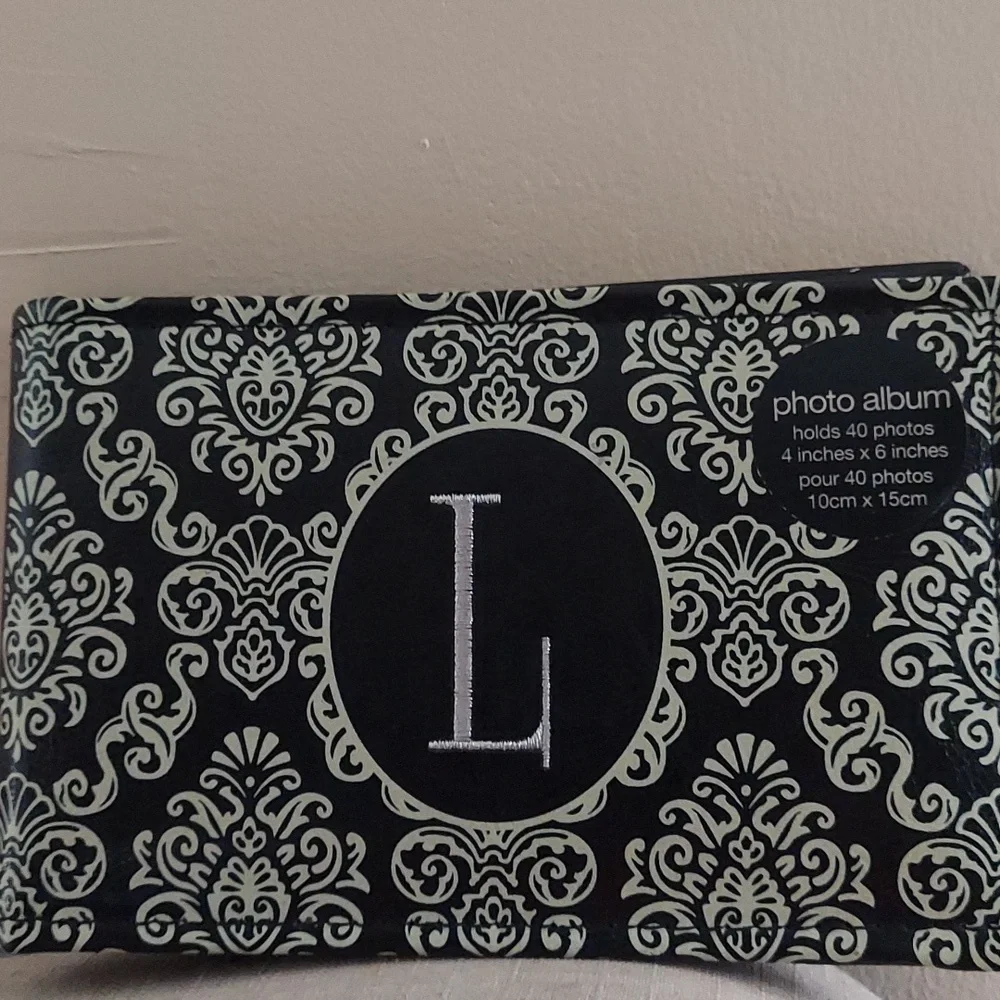 Black and white damask pattern Initial 'L' Photo Album